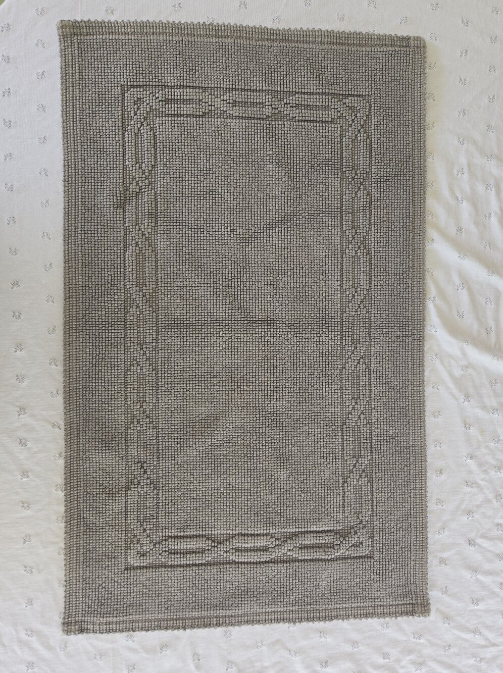 Williams Sonoma Home Chambers® Heritage 800-Gram Solid Bath Mat Grey